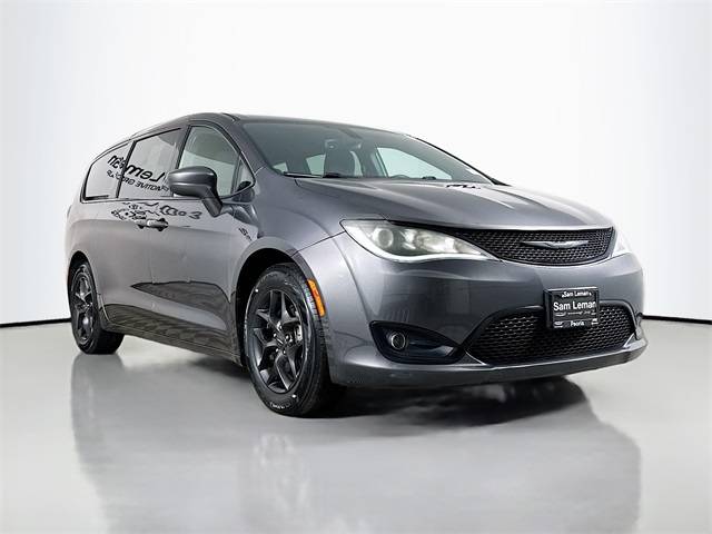 2019 Chrysler Pacifica Touring Plus — Minivan — 73,914 mi — Peoria, IL