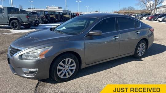 2015 Nissan Altima 2.5 S — Sedan — 89,545 mi — Peoria, IL