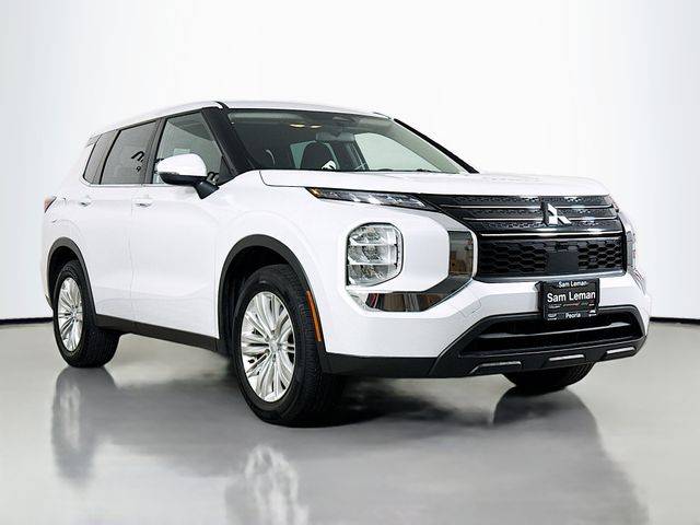 2023 Mitsubishi Outlander ES — SUV — 33,345 mi — Peoria, IL