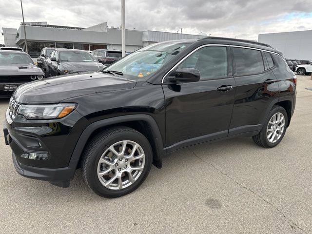 2024 Jeep Compass Latitude Lux — SUV — 14,820 mi — Peoria, IL