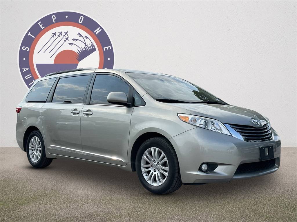 2017 Toyota Sienna L — Minivan — 84,204 mi — Fort Walton Beach, FL