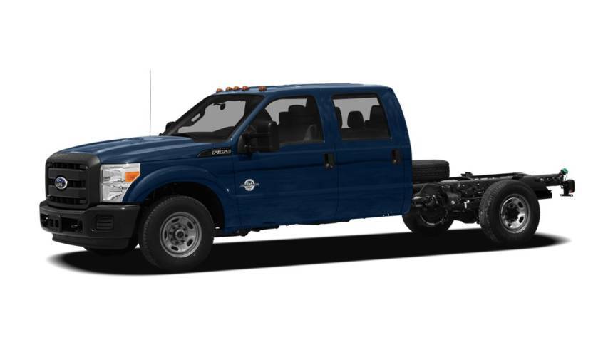2012 Ford Super Duty F-350 Chassis Cab XL — Chassis Cab Truck — 130,121 mi — San Marcos, TX
