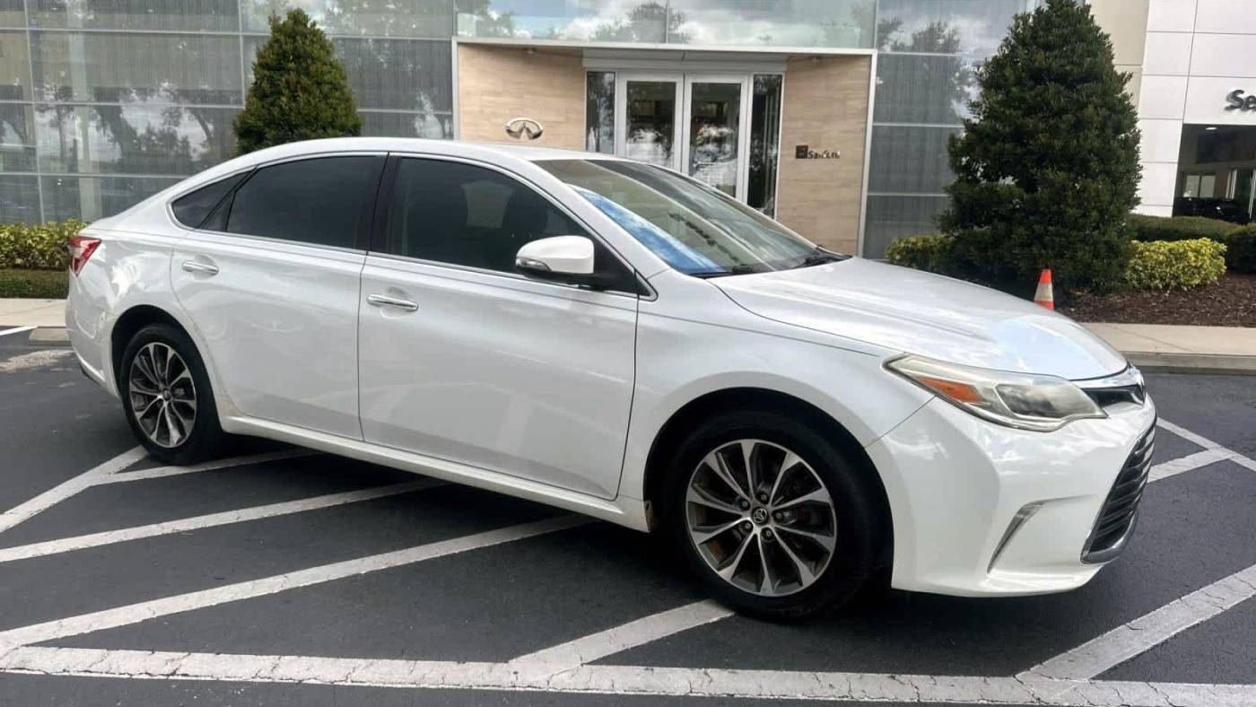 2016 Toyota Avalon XLE