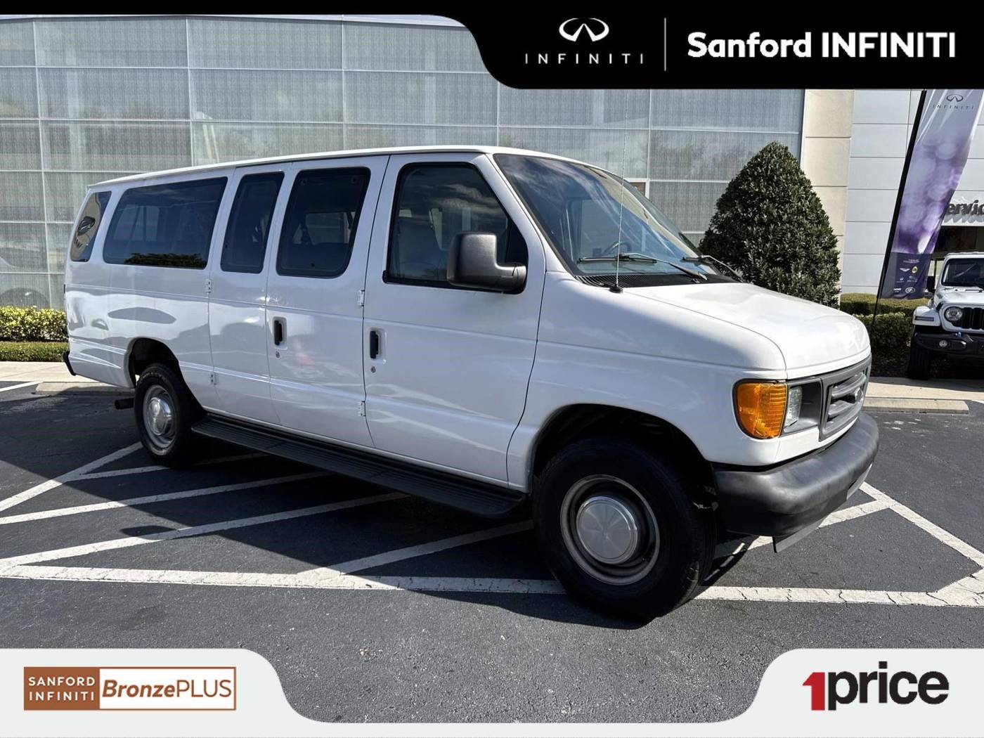 2005 Ford Econoline Wagon E-350 Super Duty XLT — Passenger Van — 53,446 mi — Sanford, FL
