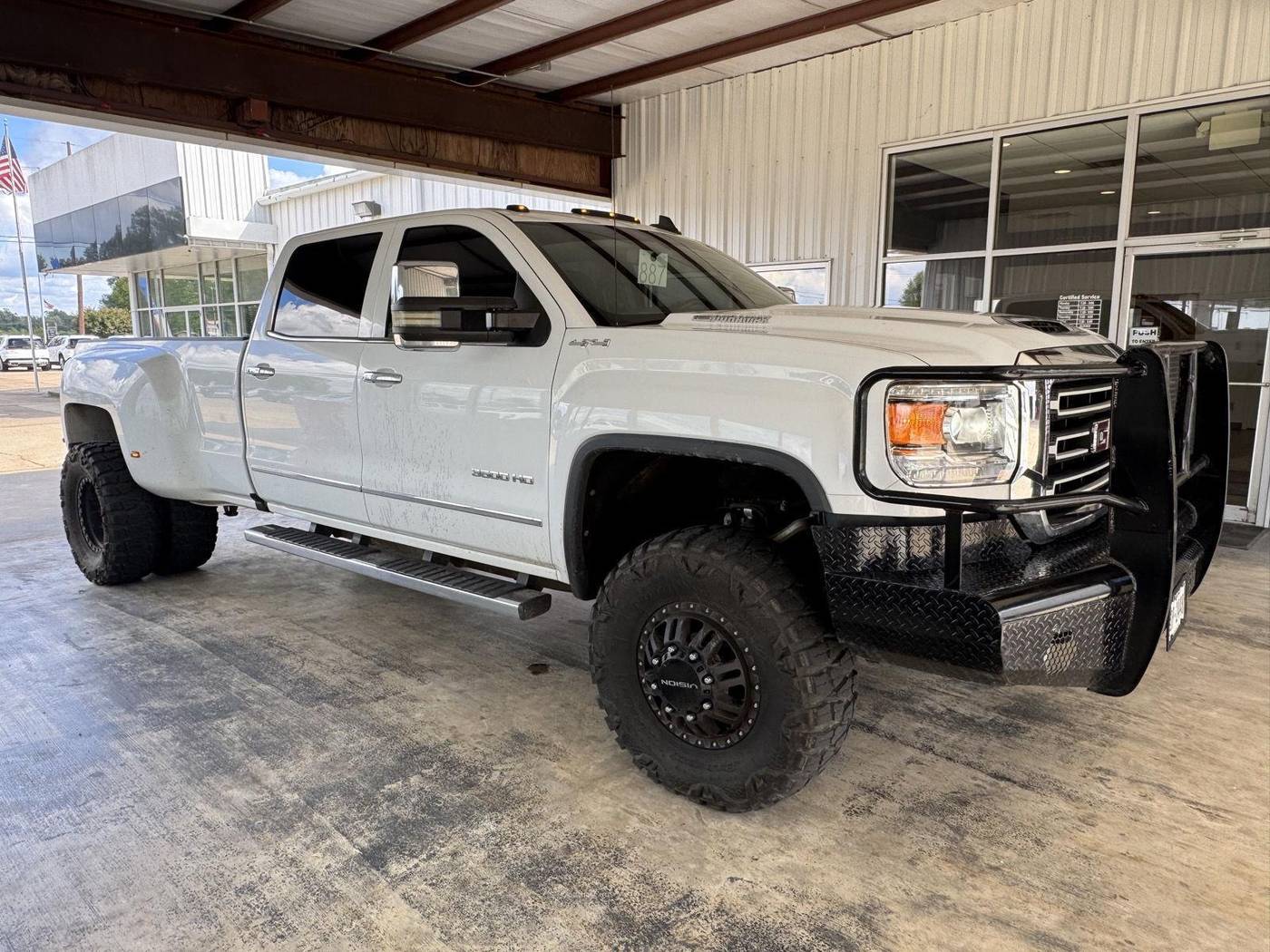 2017 GMC Sierra 3500HD SLT — Pickup Truck — 174,047 mi — Winnsboro, LA