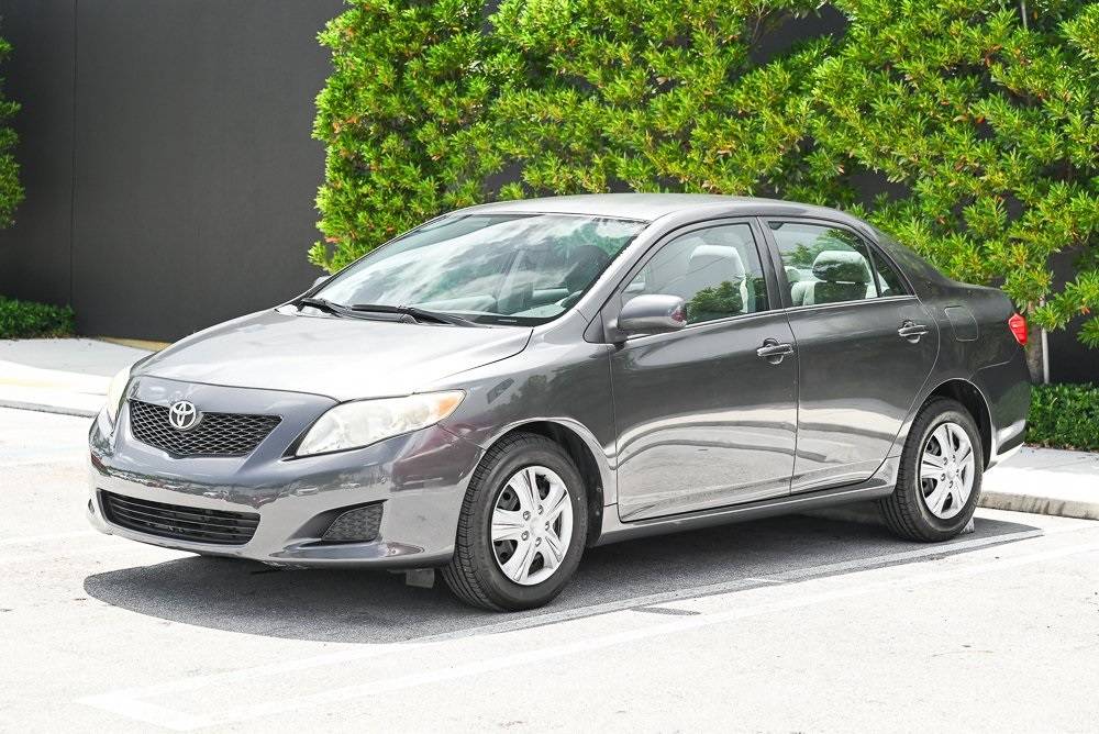 2010 Toyota Corolla Base — Sedan — 145,988 mi — Miami, FL