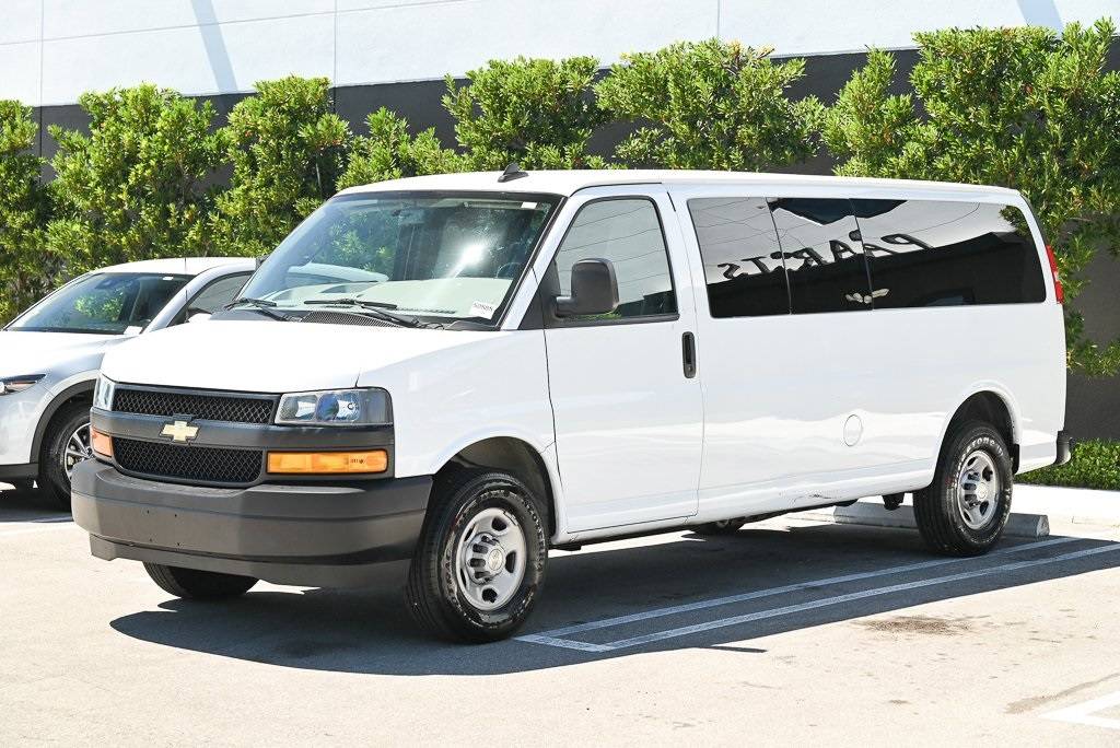 2022 Chevrolet Express Passenger LS — Passenger Van — 41,445 mi — Miami, FL