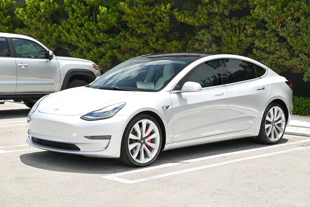 2018 Tesla Model 3 Long Range — Sedan — 62,433 mi — Miami, FL