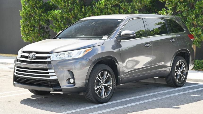 2017 Toyota Highlander LE V6 — SUV — 124,689 mi — Miami, FL