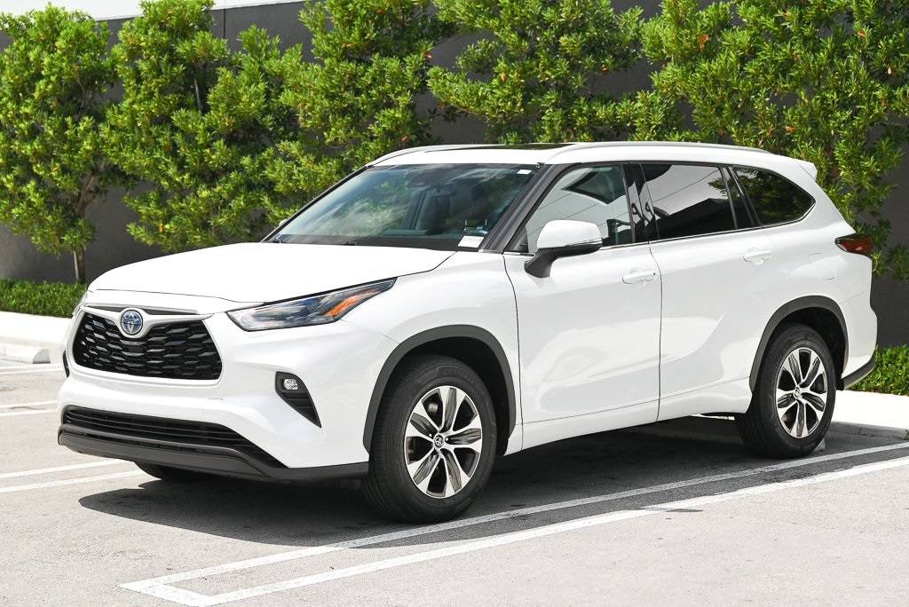 2022 Toyota Highlander Hybrid XLE — SUV — 36,946 mi — Miami, FL