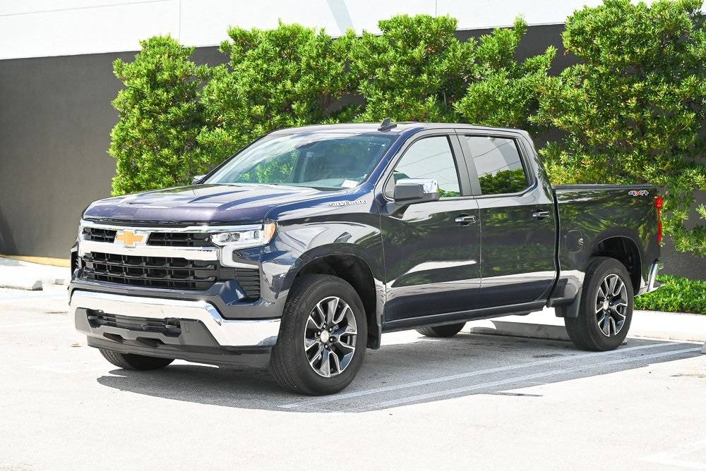 2023 Chevrolet Silverado 1500 LT — Pickup Truck — 20,765 mi — Miami, FL