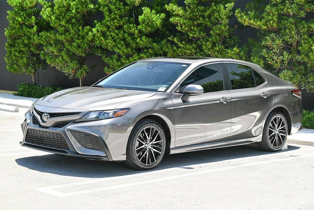2022 Toyota Camry SE Nightshade — Sedan — 22,392 mi — Miami, FL