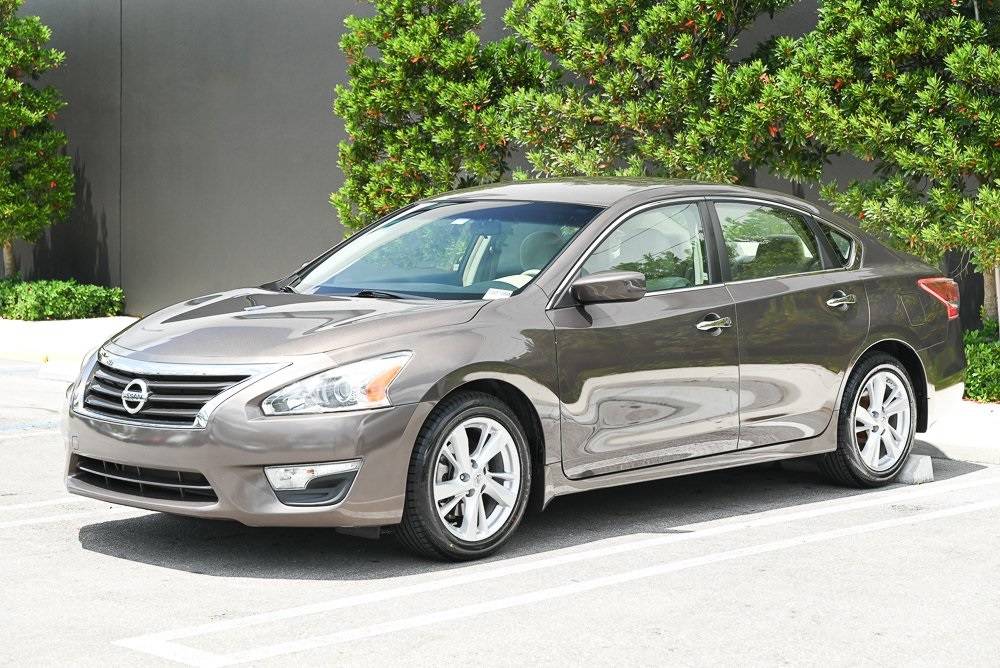 2013 Nissan Altima 2.5 SV — Sedan — 39,454 mi — Miami, FL