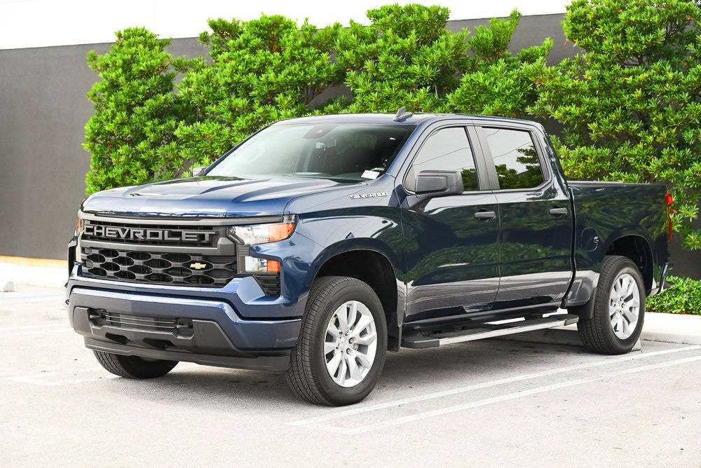 2023 Chevrolet Silverado 1500 Custom — Pickup Truck — 25,119 mi — Miami, FL