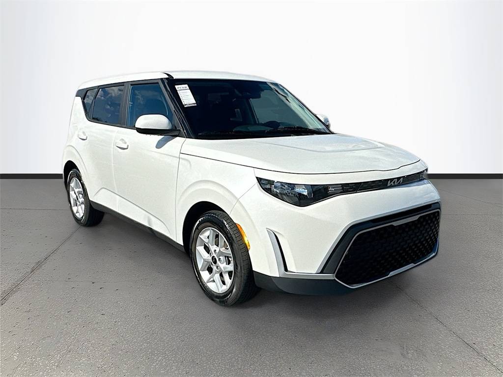 2023 Kia Soul LX — Hatchback — 12,699 mi — Leesburg, FL