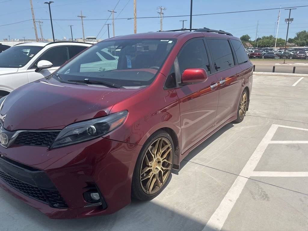 2020 Toyota Sienna SE — Minivan — 87,479 mi — Oklahoma City, OK