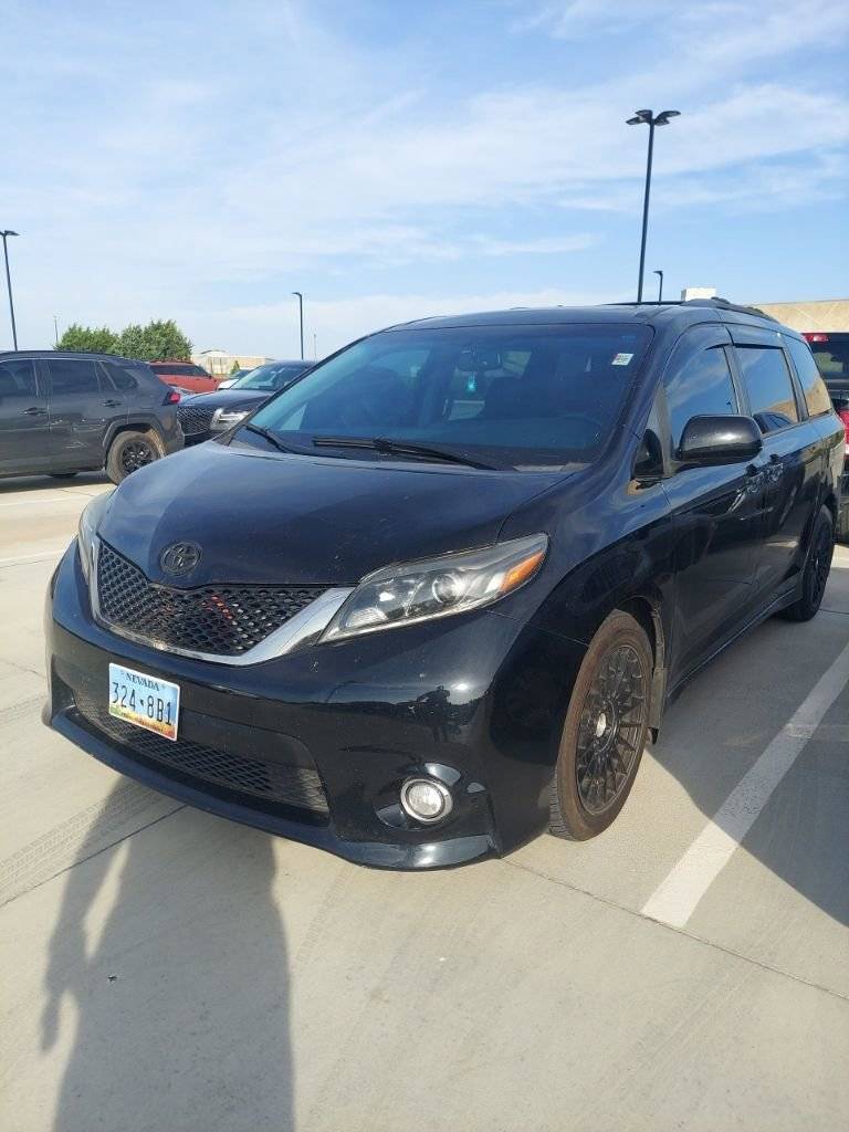 2017 Toyota Sienna SE Premium — Minivan — 78,337 mi — Oklahoma City, OK
