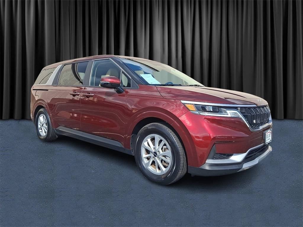 2024 Kia Carnival LXS — Minivan — 10,255 mi — Newton, NJ