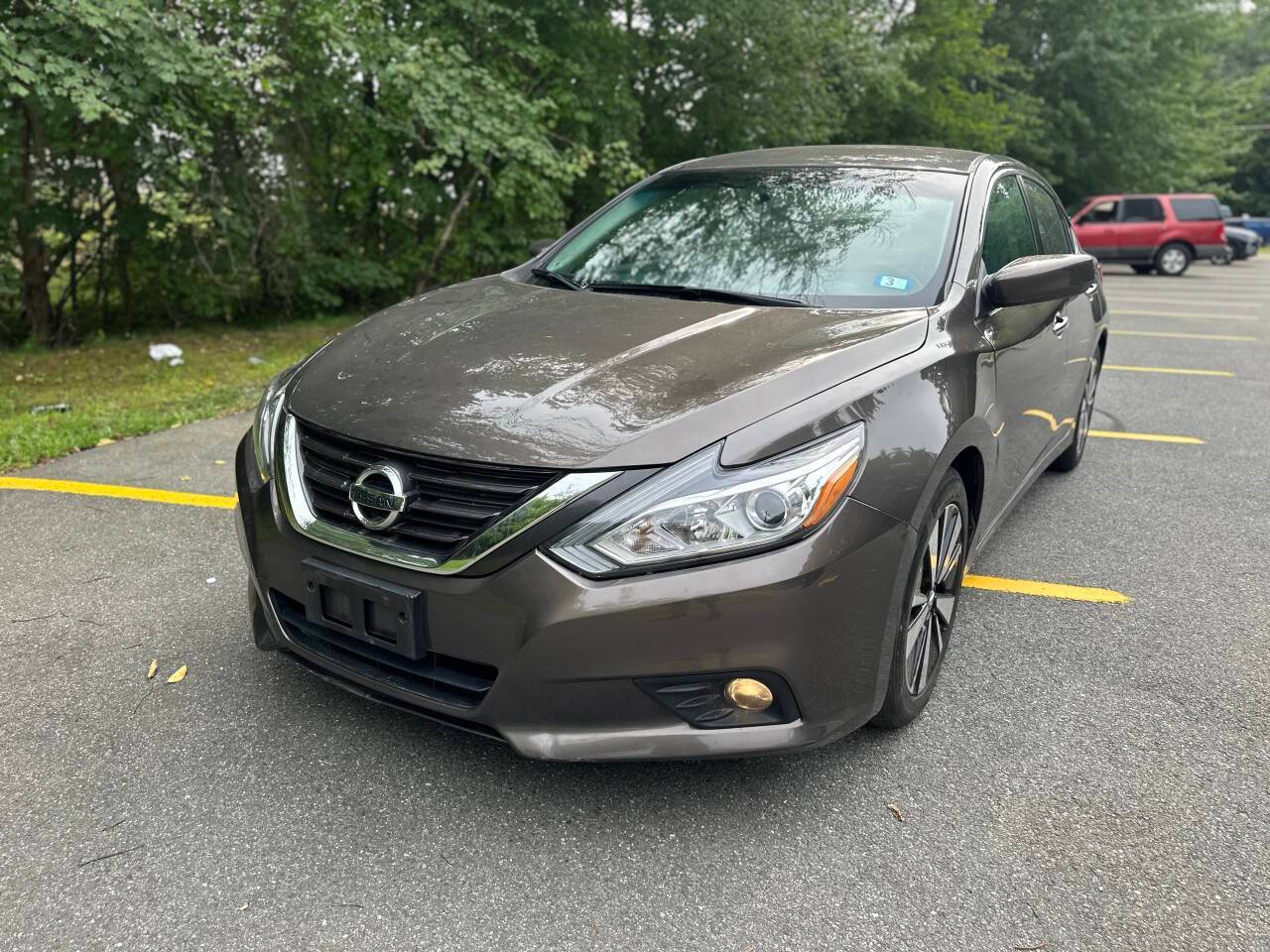 2017 Nissan Altima 2.5 SV — Sedan — 83,021 mi — Manchester, NH