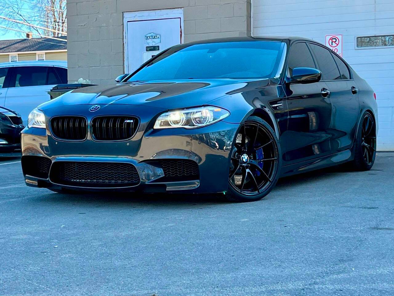 2015 BMW M5 Standard
