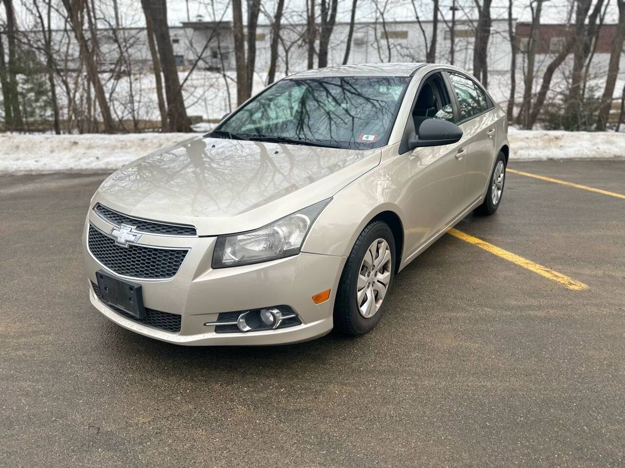 2014 Chevrolet Cruze LS — Sedan — 61,550 mi — Manchester, NH