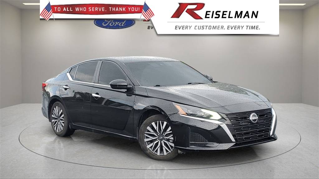 2023 Nissan Altima SV — Sedan — 31,161 mi — Dickson, TN
