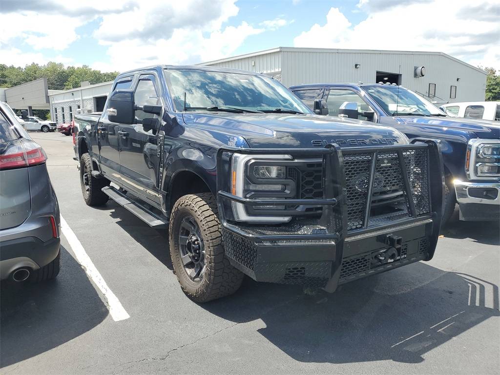 2023 Ford Super Duty F-250 LARIAT — Pickup Truck — 45,230 mi — Dickson, TN