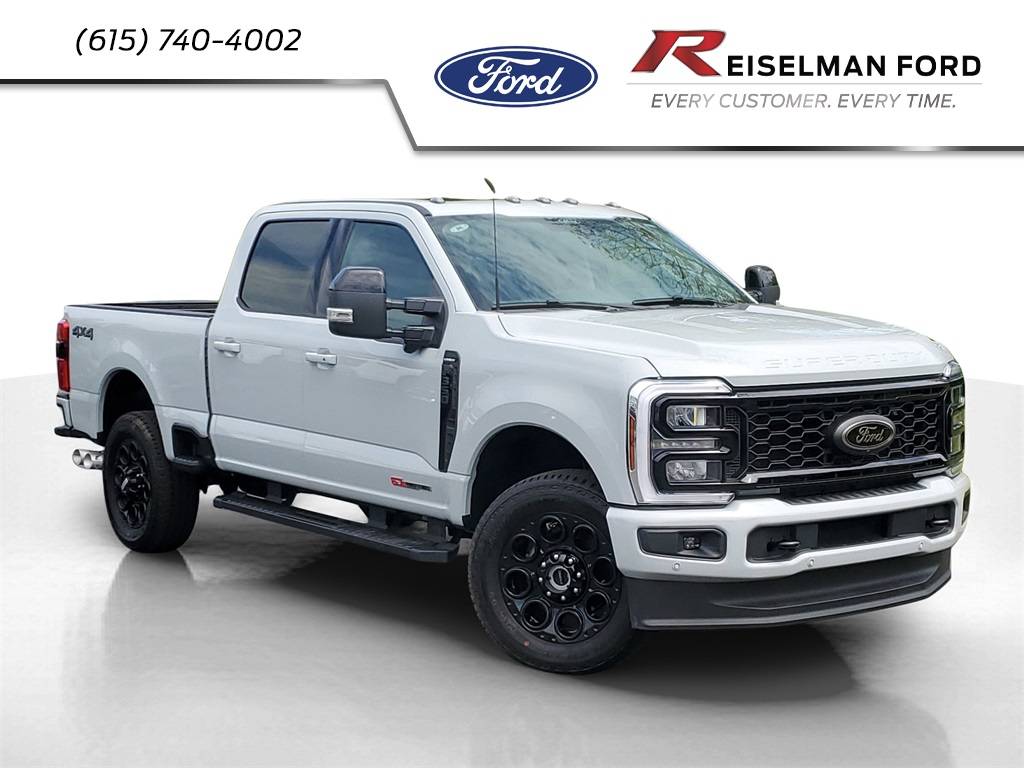 2025 Ford Super Duty F-350 LARIAT — Pickup Truck — 910 mi — Dickson, TN