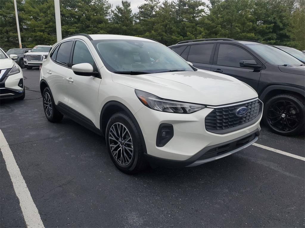 2019 Toyota Prius XLE — Hatchback — 35,199 mi — Dickson, TN
