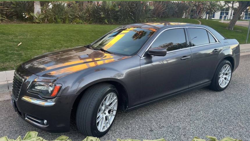 2013 Chrysler 300 S — Sedan — 157,633 mi — Arleta, CA