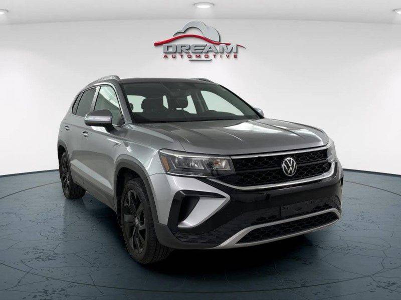 2023 Volkswagen Taos SE — SUV — 57,400 mi — Lawrence, KS