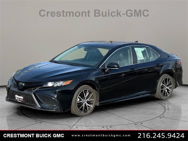 2022 Toyota Camry SE — Sedan — 65,973 mi — Beachwood, OH