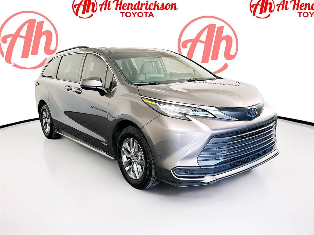 2021 Toyota Sienna LE — Minivan — 88,536 mi — Coconut Creek, FL