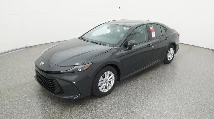 2025 Toyota Camry Hybrid LE — Sedan — 7,553 mi — Coconut Creek, FL