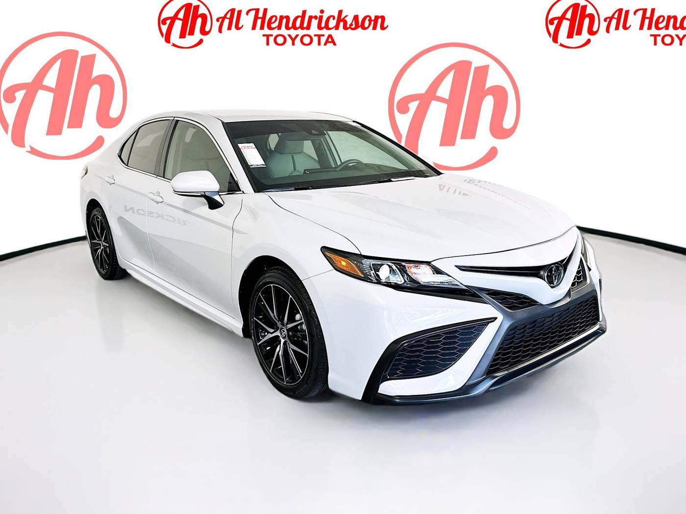 2024 Toyota Camry SE — Sedan — 13,585 mi — Coconut Creek, FL