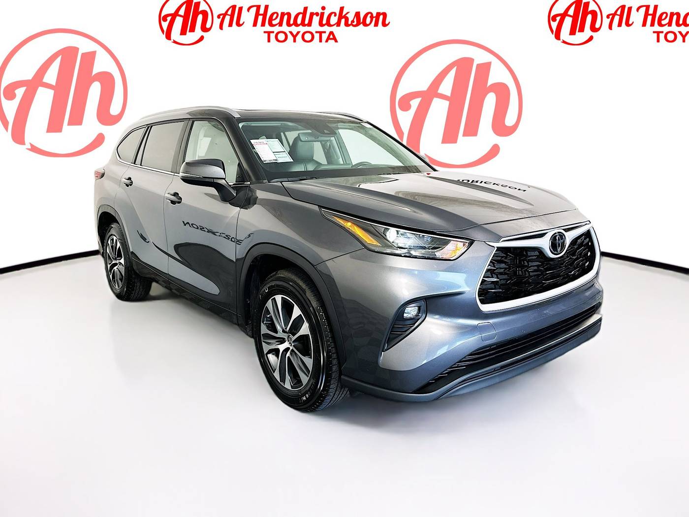 2024 Toyota Highlander XLE — SUV — 33,139 mi — Coconut Creek, FL