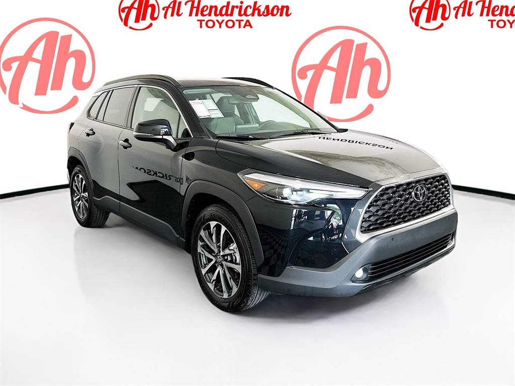 2024 Toyota Corolla Cross XLE — SUV — 24,361 mi — Coconut Creek, FL
