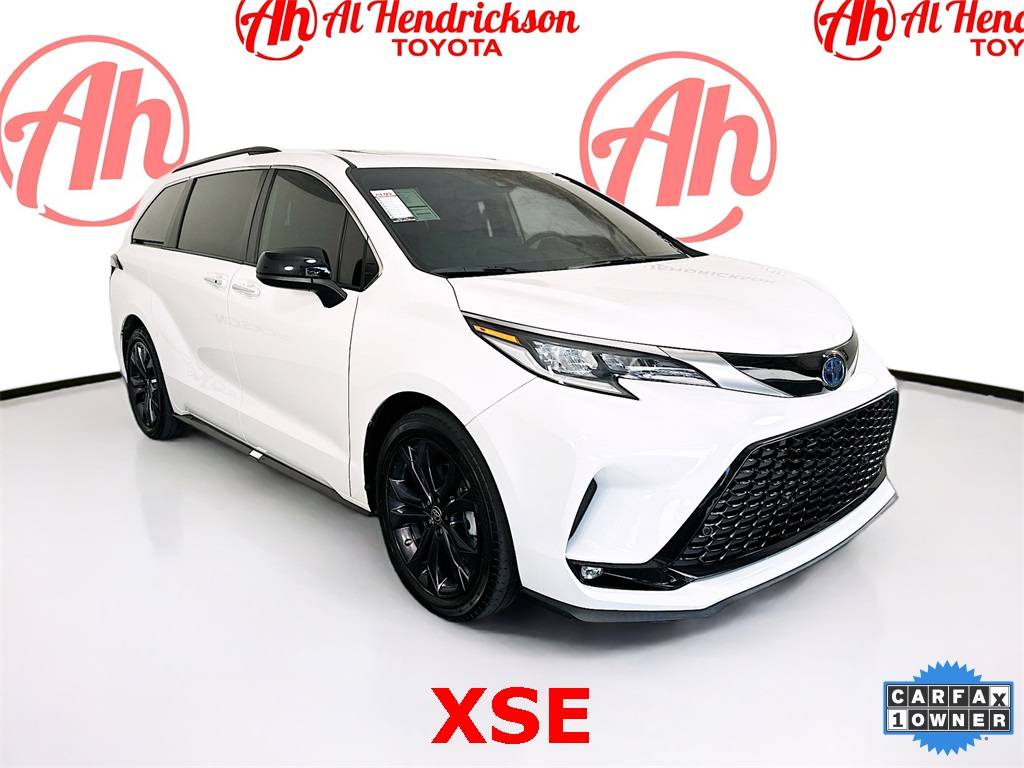2022 Toyota Sienna XSE — Minivan — 28,616 mi — Coconut Creek, FL