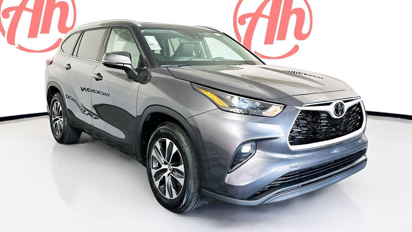 2024 Toyota Highlander XLE — SUV — 24,151 mi — Coconut Creek, FL