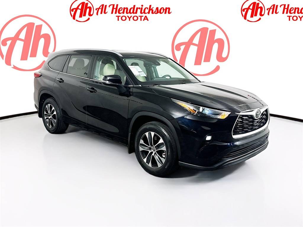 2023 Toyota Highlander XLE — SUV — 26,376 mi — Coconut Creek, FL