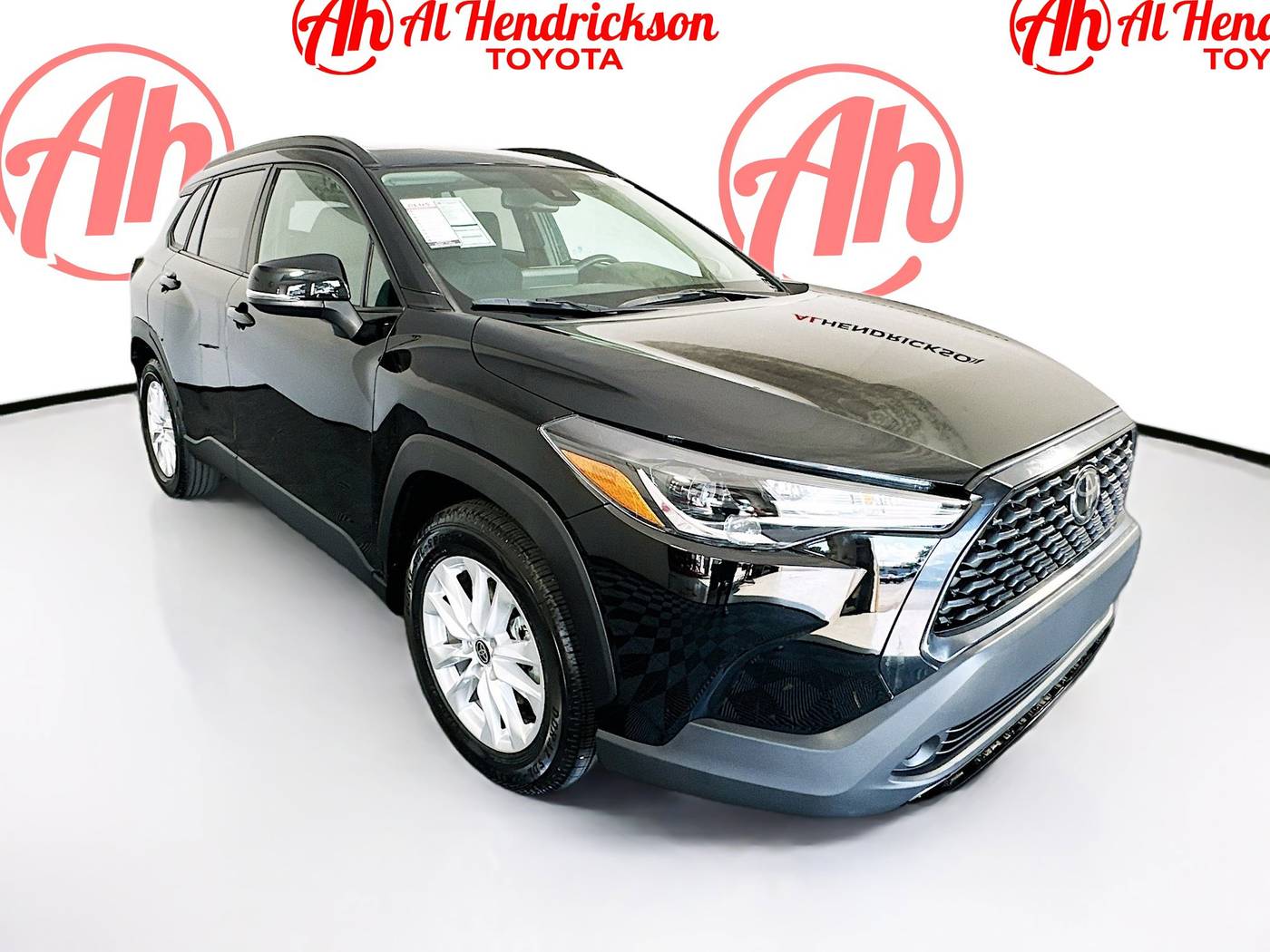 2022 Toyota Corolla Cross LE — SUV — 32,383 mi — Coconut Creek, FL