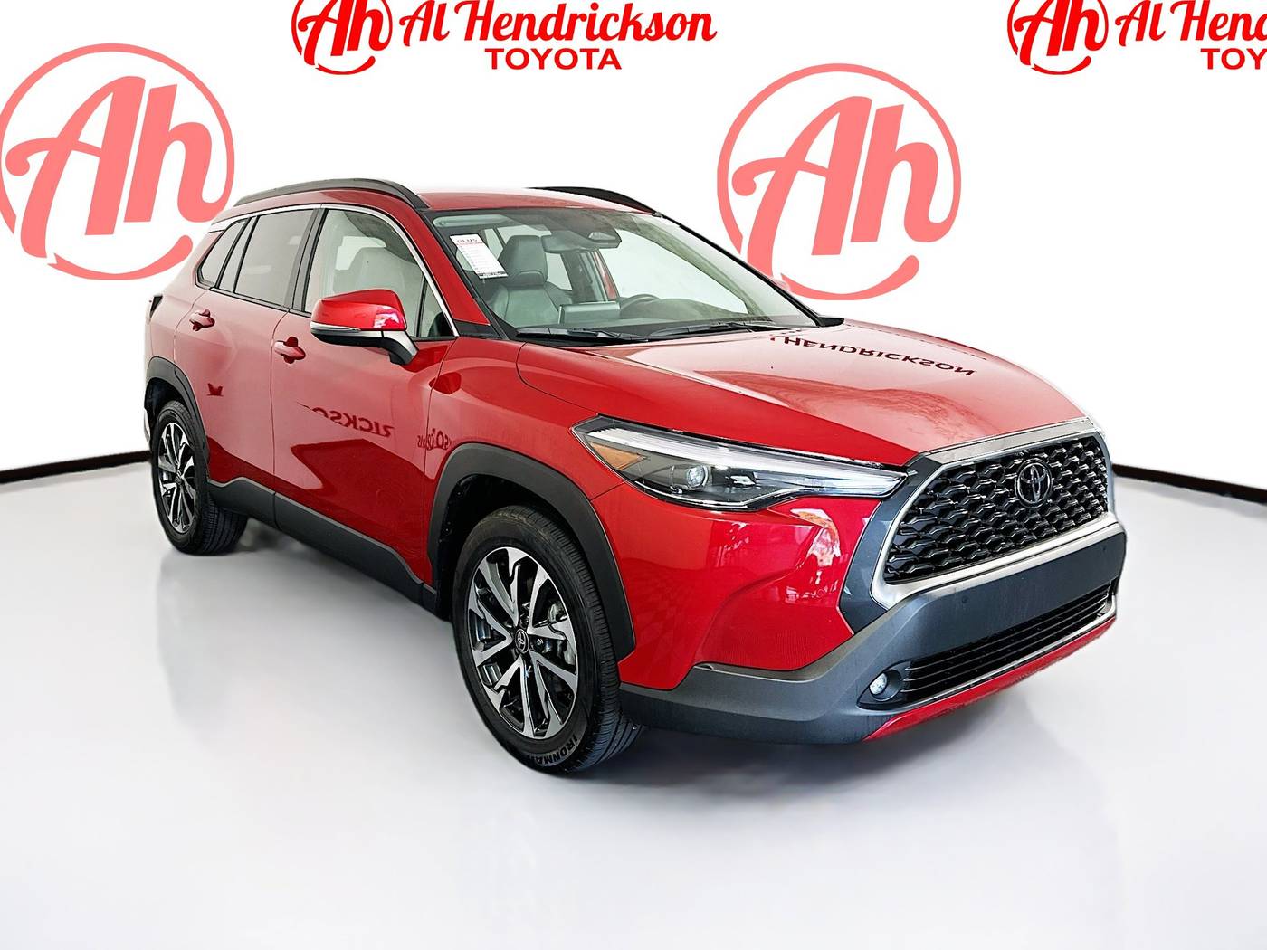 2024 Toyota Corolla Cross XLE — SUV — 33,862 mi — Coconut Creek, FL