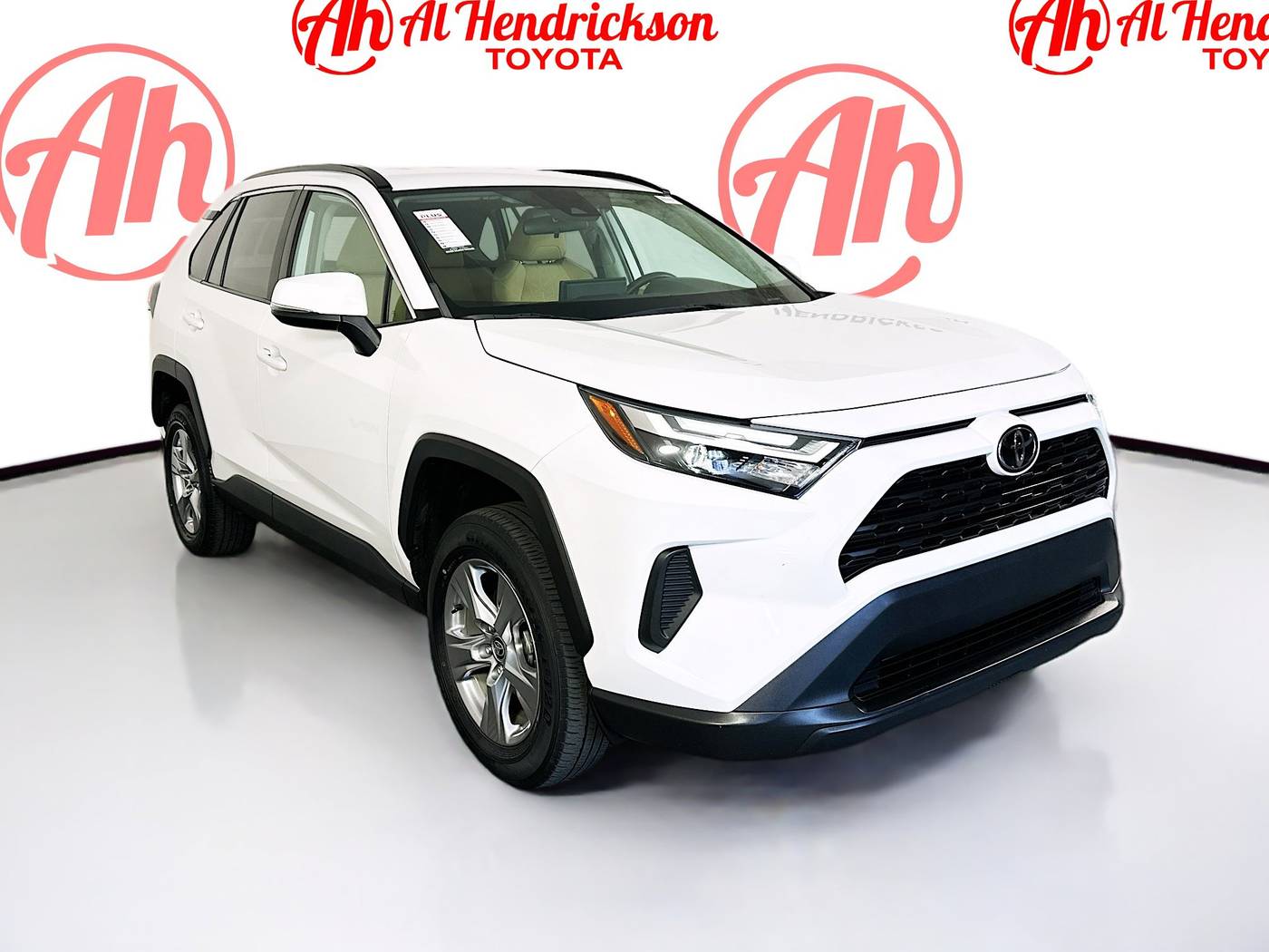 2022 Toyota RAV4 XLE — SUV — 10,197 mi — Coconut Creek, FL