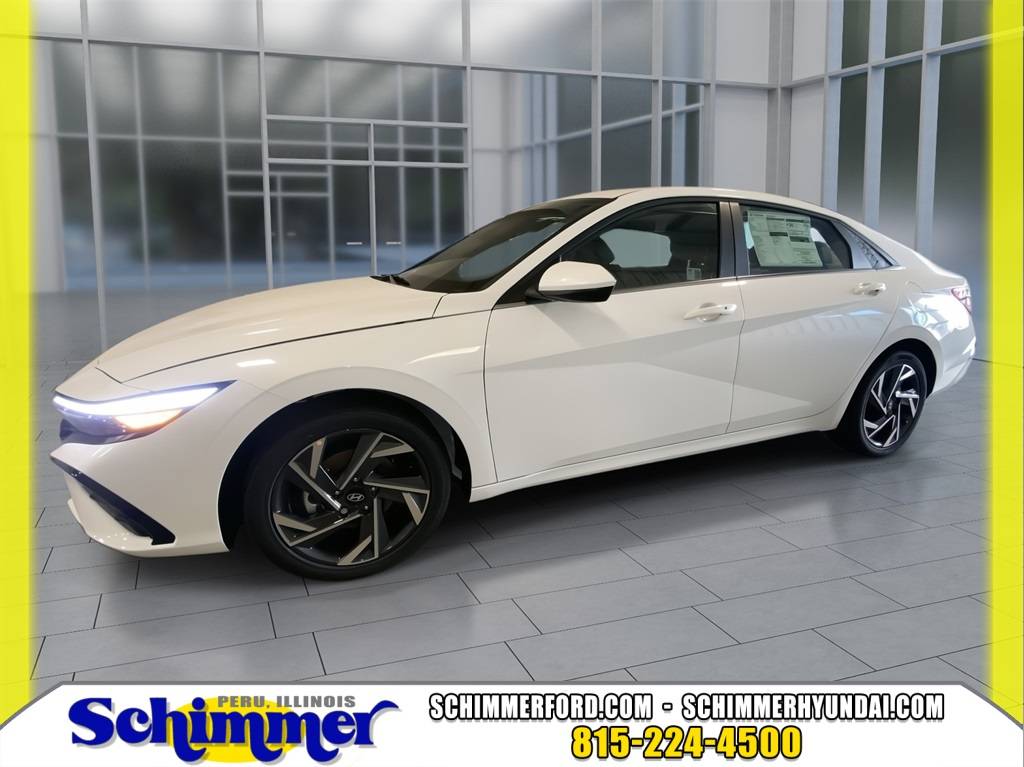 2025 Hyundai Elantra SEL Convenience — Sedan — 6,642 mi — Peru, IL