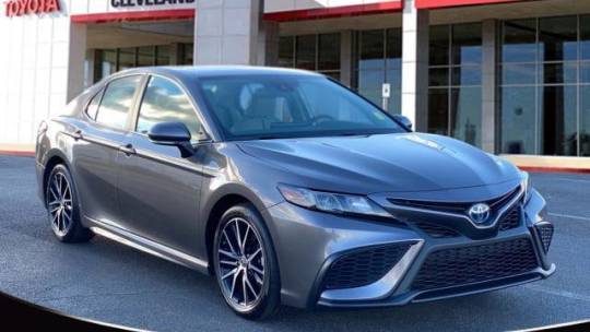 2024 Toyota Camry Hybrid SE — Sedan — 14,540 mi — McDonald, TN