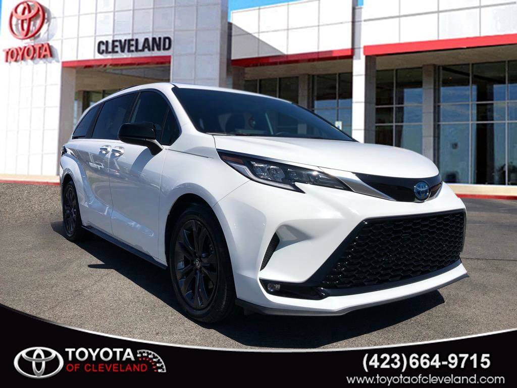 2023 Toyota Sienna XSE — Minivan — 24,251 mi — McDonald, TN