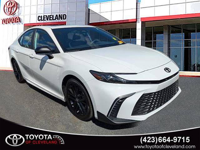 2025 Toyota Camry Hybrid SE — Sedan — 2,805 mi — McDonald, TN