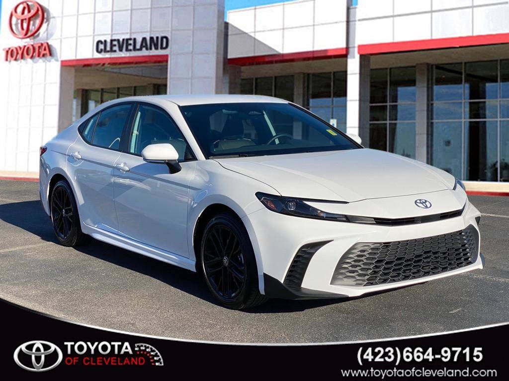 2025 Toyota Camry SE — Sedan — 13,910 mi — McDonald, TN