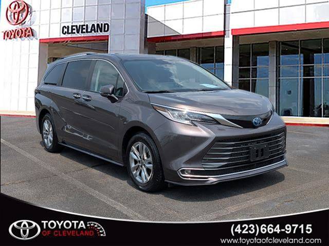 2022 Toyota Sienna Limited — Minivan — 47,238 mi — McDonald, TN
