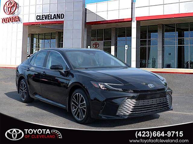 2025 Toyota Camry Hybrid XLE — Sedan — 5,325 mi — McDonald, TN